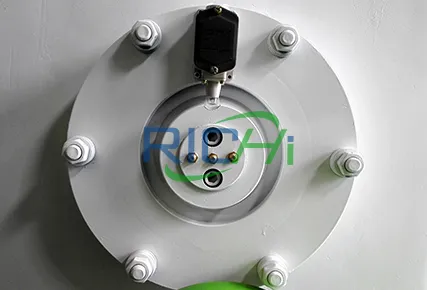 Lubrication system of pig feed pellet machine