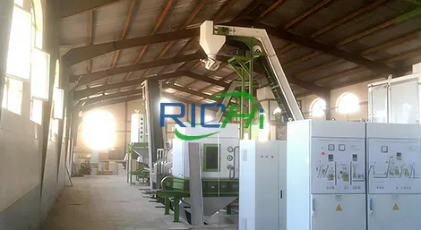 1-2 TPH Floating Fish Feed Plant in Iran