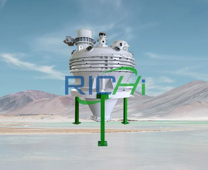 Vacuum spraying system used in floating fish feed plant