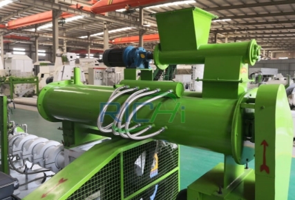 เครื่องให้อาหารปลาแบบปรับความถี่ได้