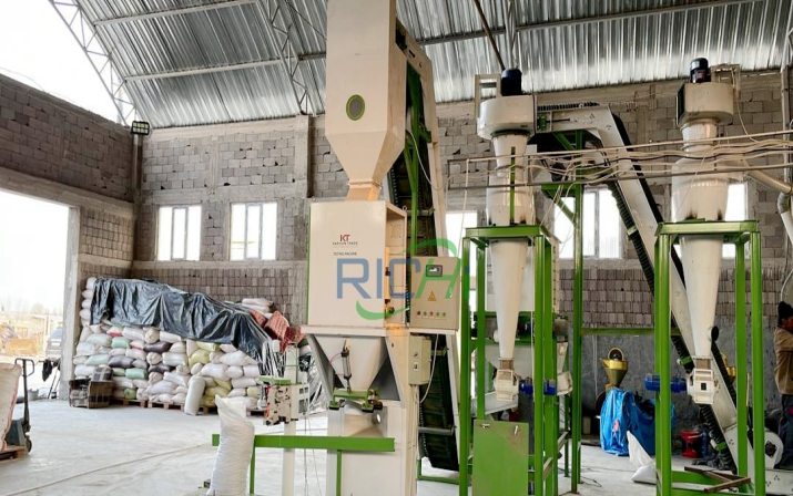 Macchina per la produzione di pellet per il bestiame venduta negli Stati Uniti