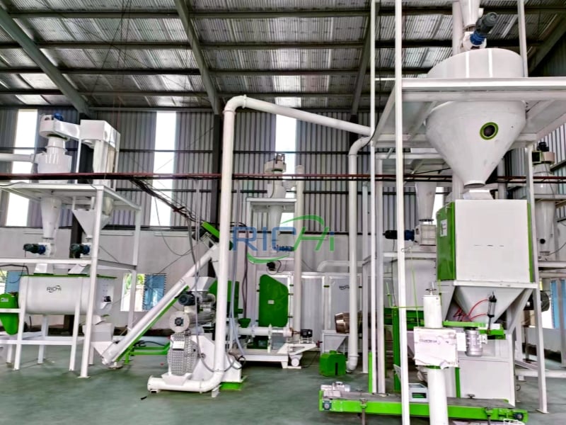 สายการผลิตอาหารปลาลอยน้ำ 0.5 ตันต่อชั่วโมง 