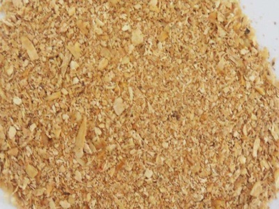 Vertical biomass pellet mill for mixing raw material powder