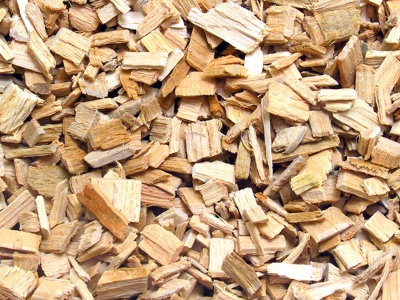 Vertical biomass pellet mill raw material wood chips