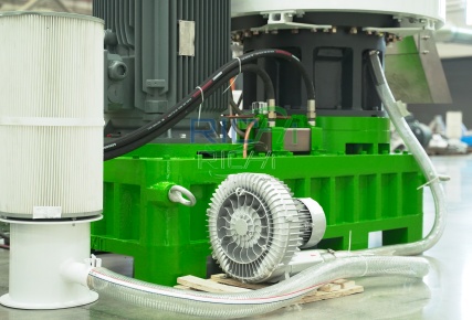 vertical biomass pellet machine cooling system