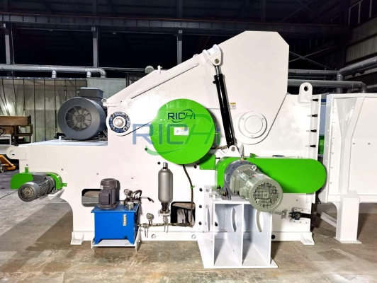 Liftable hydraulic rod