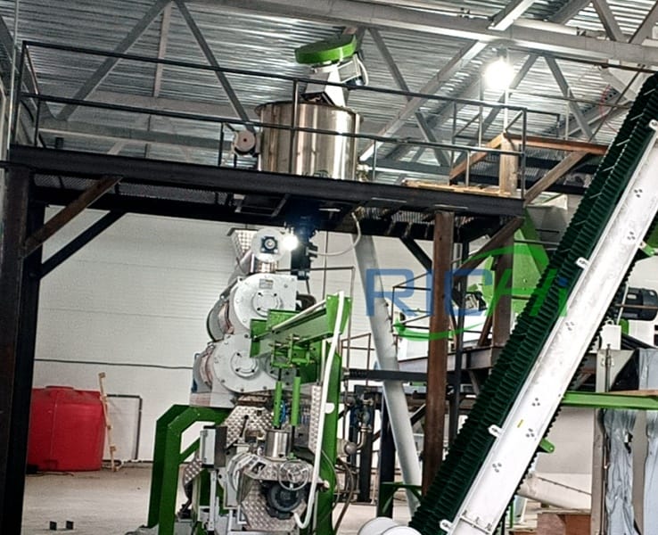 1.5-2T/H twin-screw extruder project in Russia
