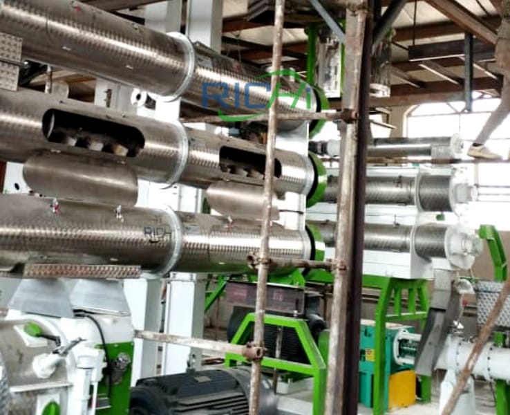 2-2.5T/H twin screw extruder in food processing for sale in Iran