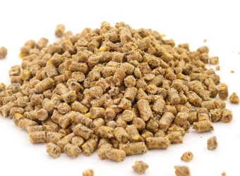 Poultry feed pellet